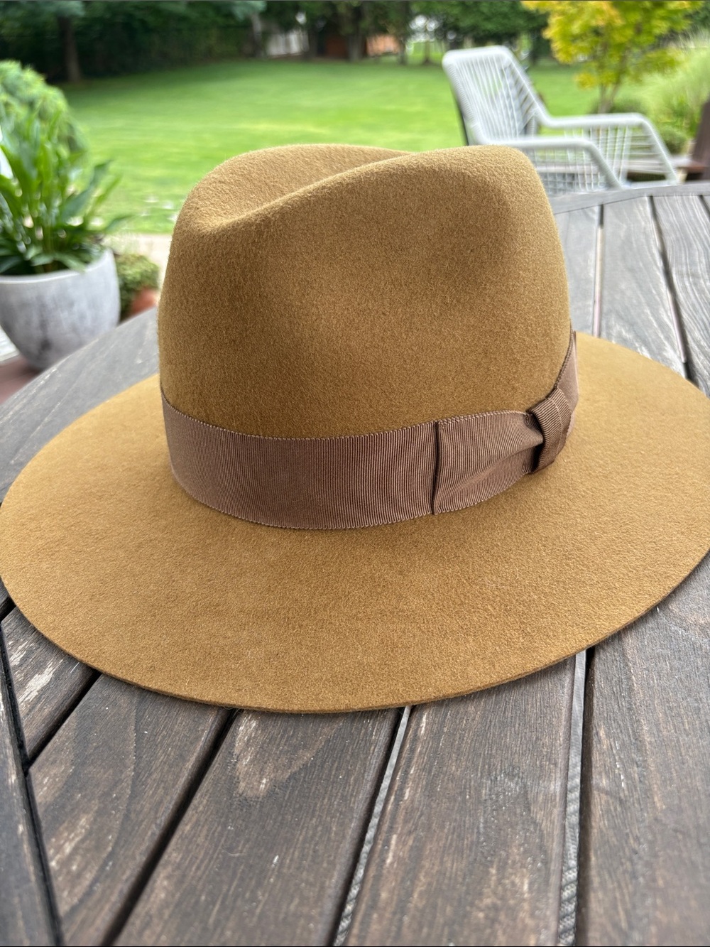 Women’s Wool Camel Fedora Hat with Ribbon Band. M